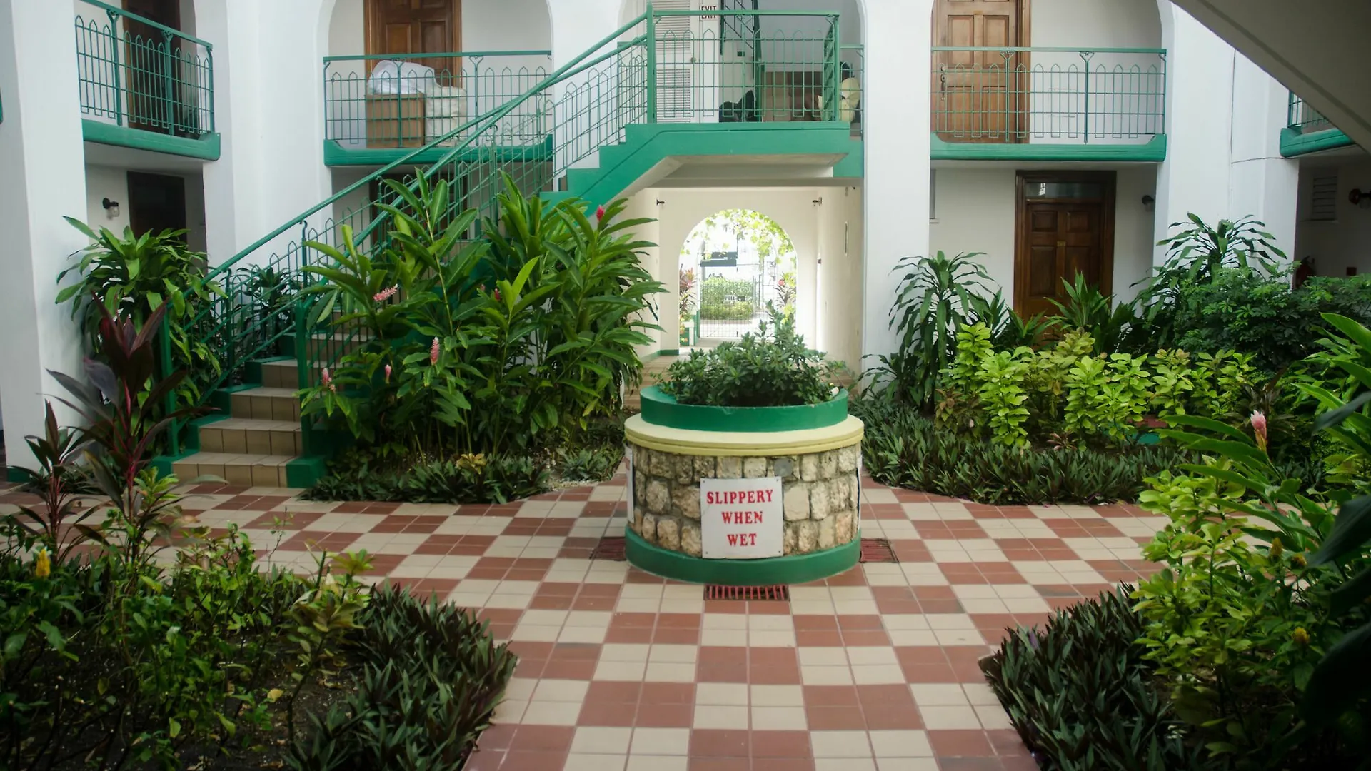 Conch Shell Studio At Sandcastles Apartment Ocho Rios