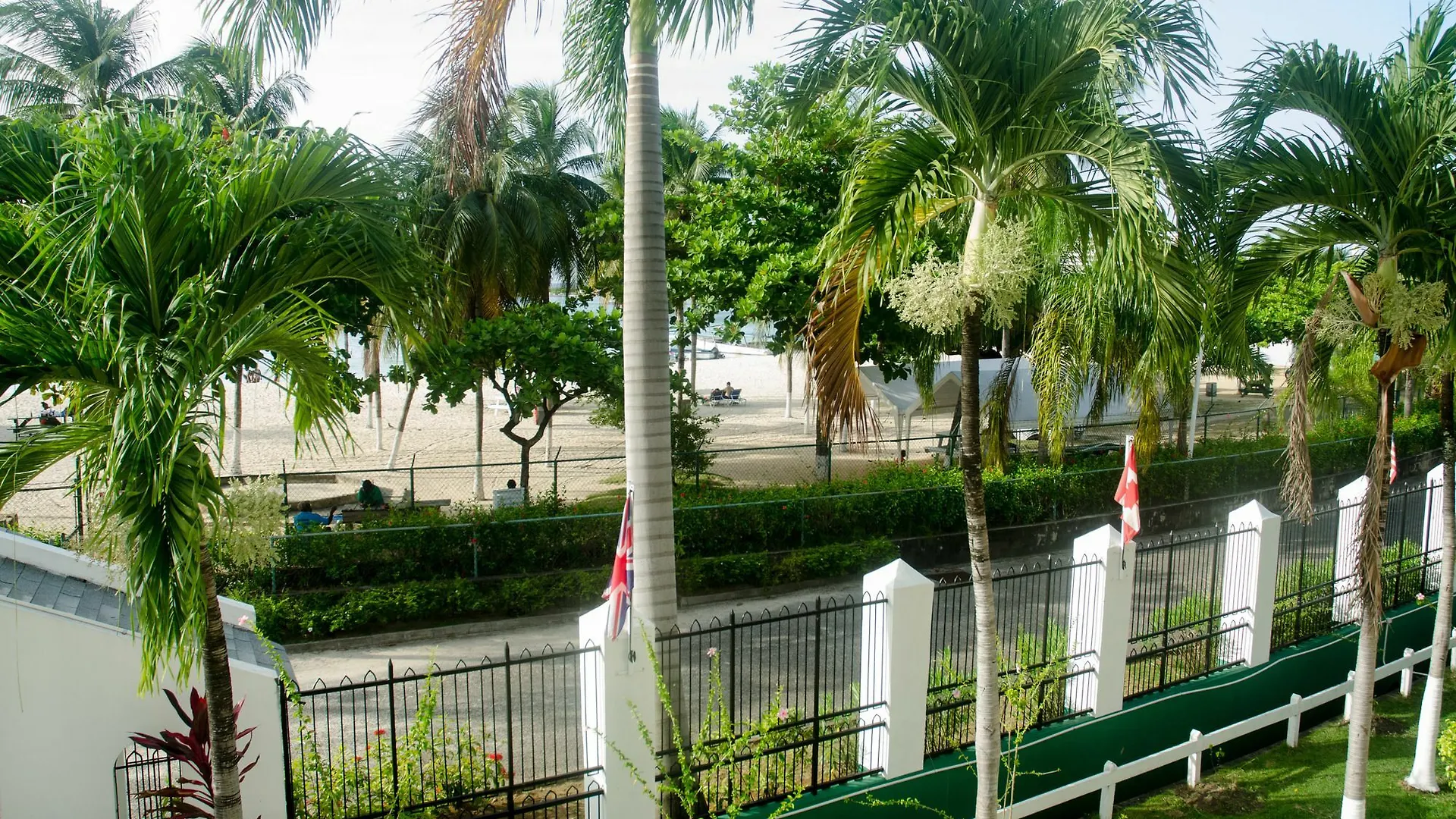 Conch Shell Studio At Sandcastles Ocho Rios Appartamento